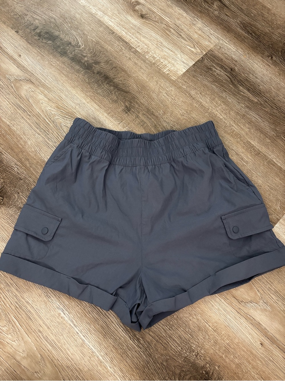 Mondetta Dark Blue Gray Elastic Waist Cargo Shorts Small - Picture 5 of 7